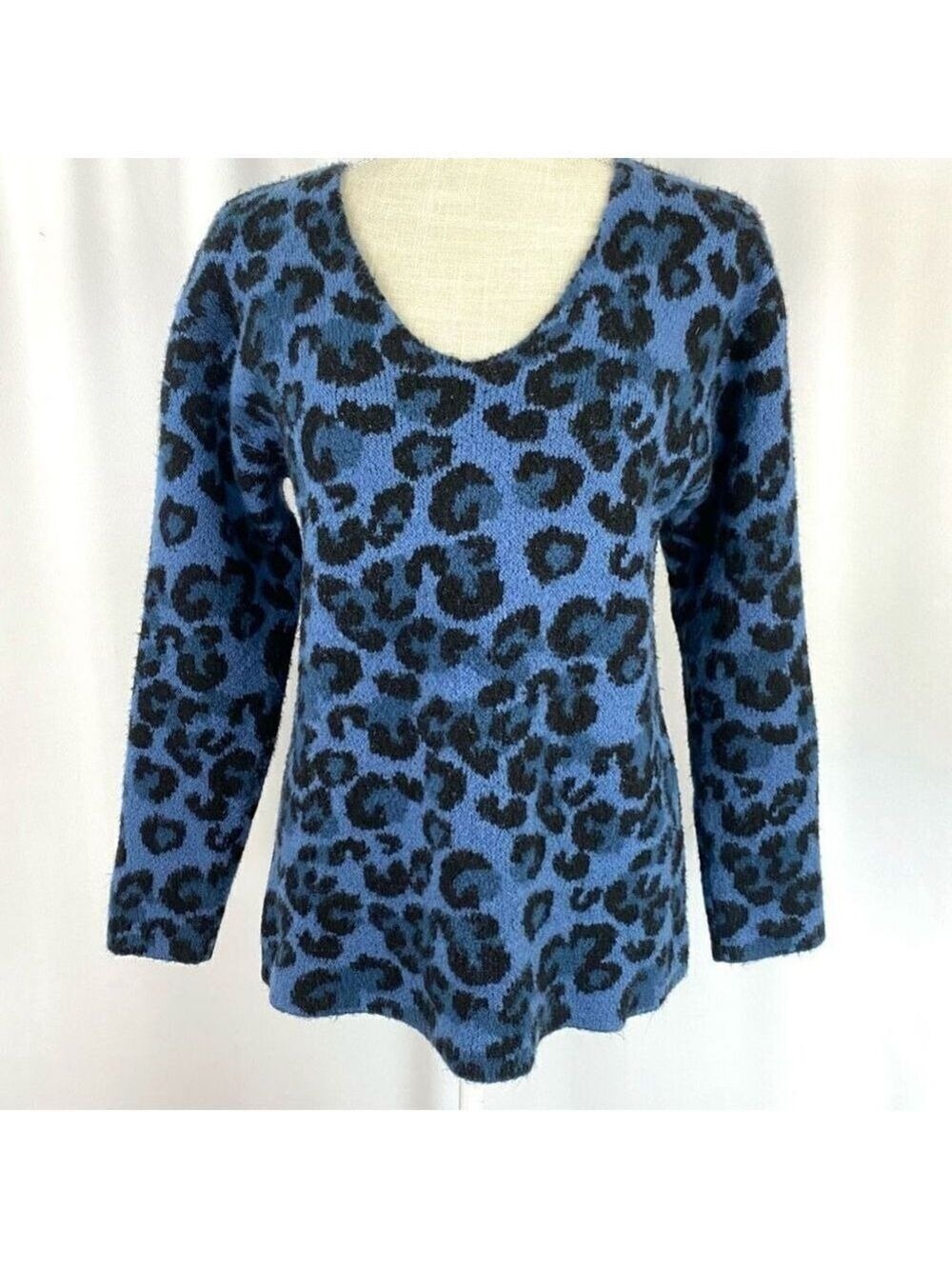 Jamison Blue Leopard Print Sweater Pullover Women’s Small